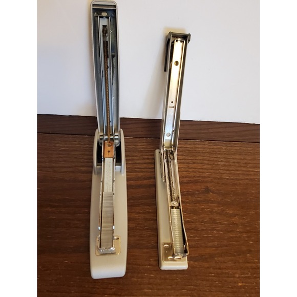 Vintage Swingline Stapler Lot 747 & 406 Gray Desk Staplers Made in Britain Retro - Picture 10 of 12